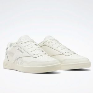 Reebok Womens Royal TECHQUE T Sneaker
